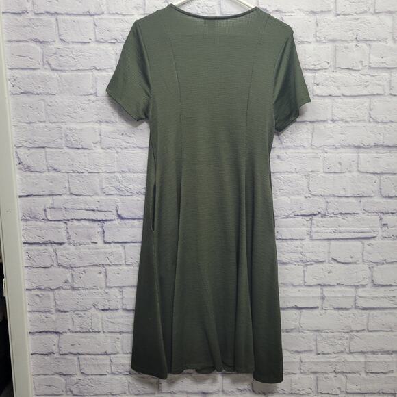NWT Torrid Fluted Skater Dress Size L Olive Green Cinched Front Stretchy Pockets - Picture 7 of 10